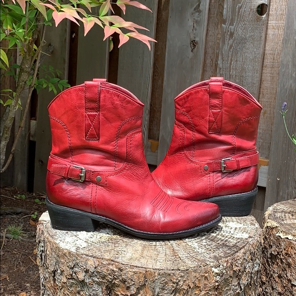 Franco Sarto Shoes - Franco Sarto Waco Short Western Boot